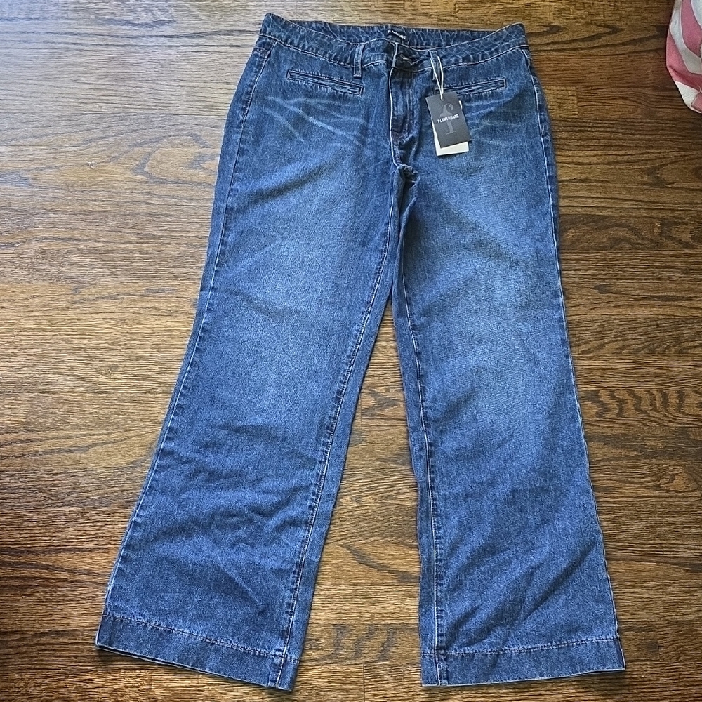 Stylish Blue Flare Women's Jeans